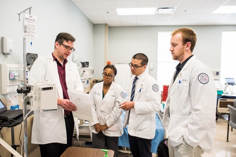 College of Health Sciences & Nursing and College of Pharmacy Collaborate on Interprofessional Lab Simulation College of Health Sciences & Nursing and College of Pharmacy Collaborate on Interprofessional Lab Simulation