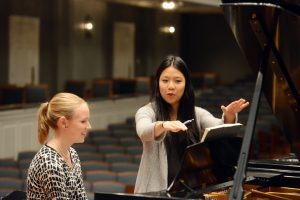 Yang shares tips with junior piano performance major Anna Unterreiner