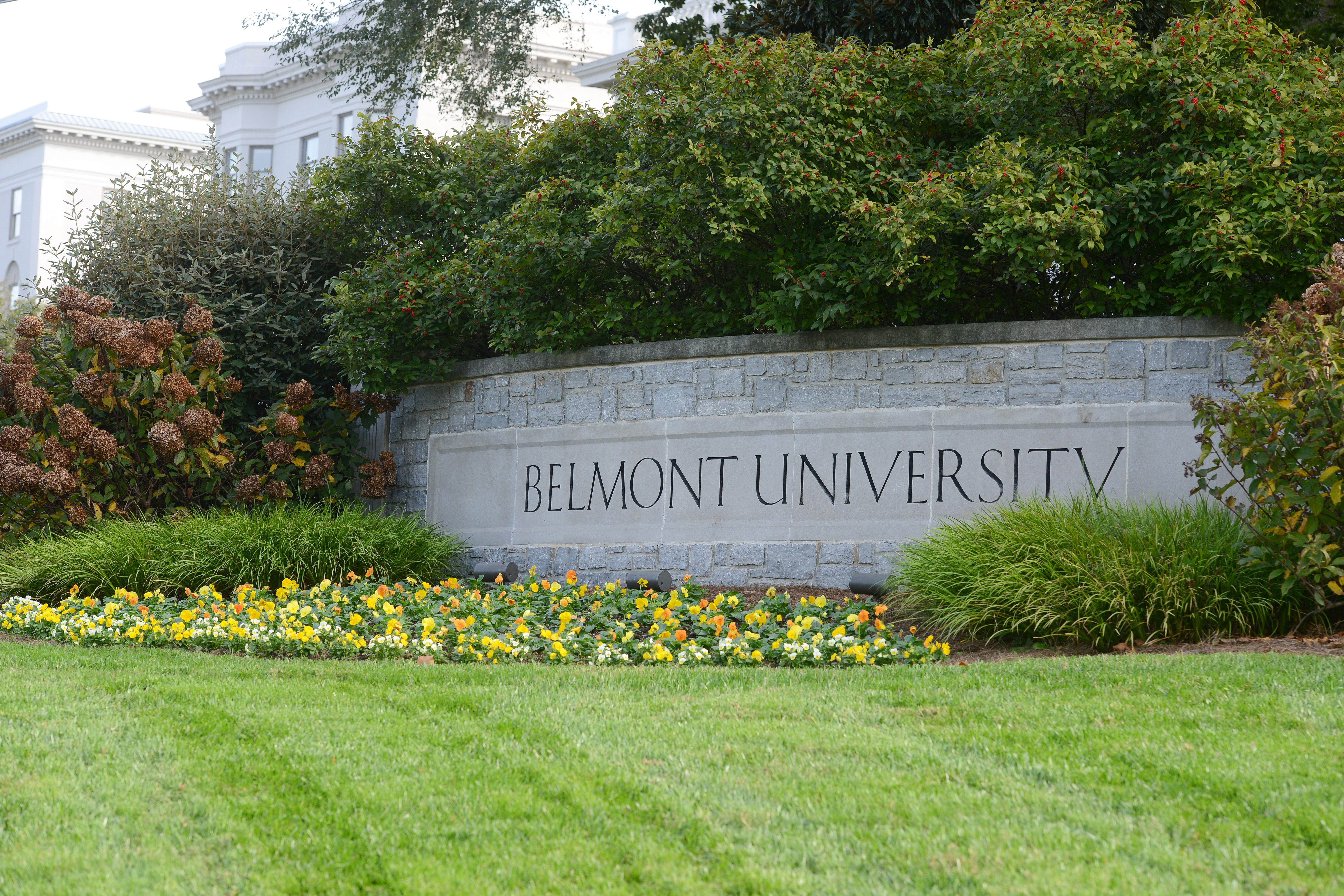 Belmont University's sign, signifying the front of the University's campus