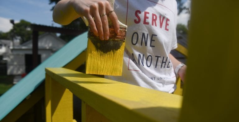 Metro Mayor Megan Barry Sends 2,000 New Belmont Students into Nashville to ‘SERVE’