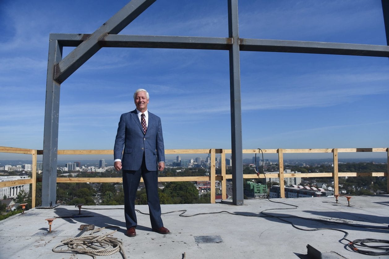 Belmont Tops Out New ‘Tall Hall’ Residence Belmont University News