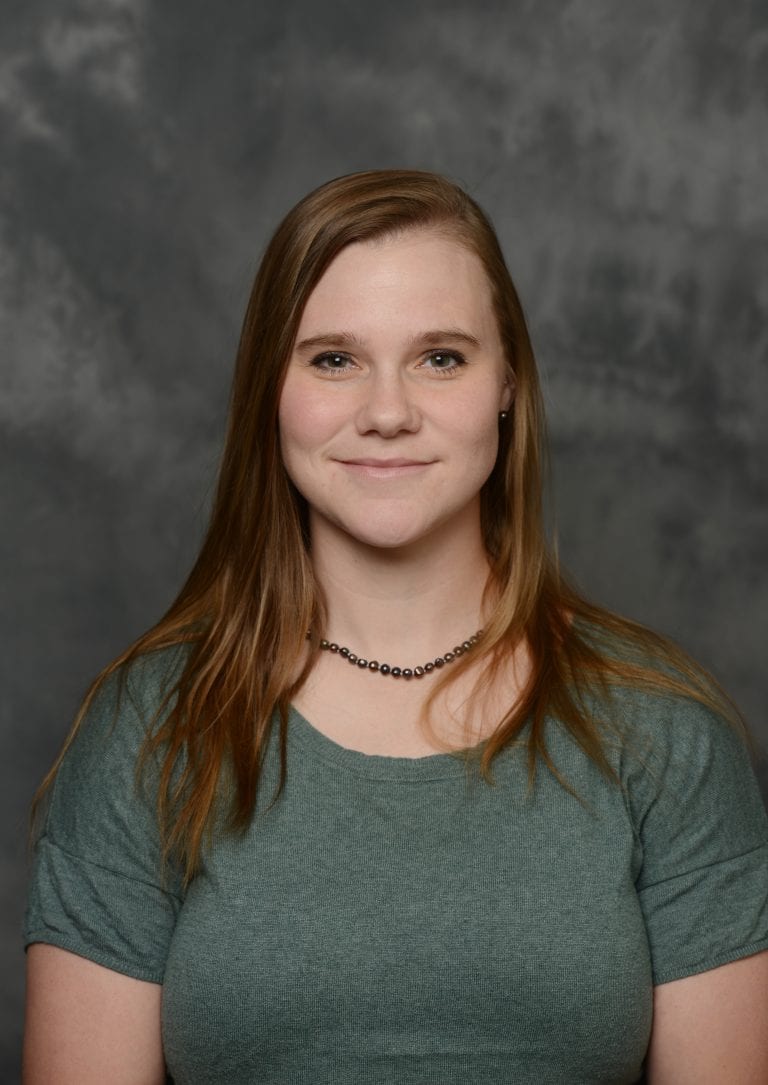 Catherine Starnes headshot