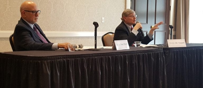 Retired HCA Executive Leads Conversations on Business Ethics Retired HCA Executive Leads Conversations on Business Ethics