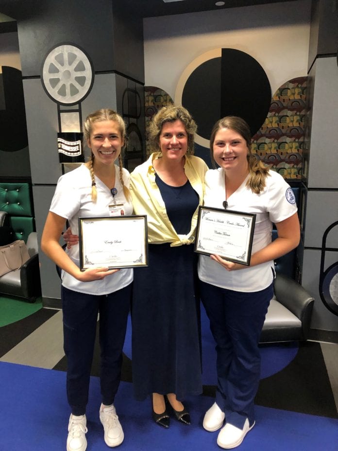 VESNIP 2019 credo winners Emily Beck and Caitlin Turner