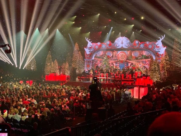2018 CMA Country Christmas stage