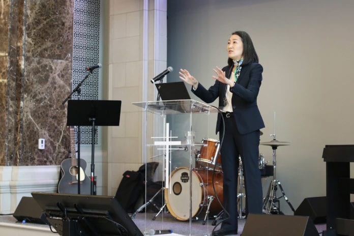 Dr. Kim Se Speaks at Chapel