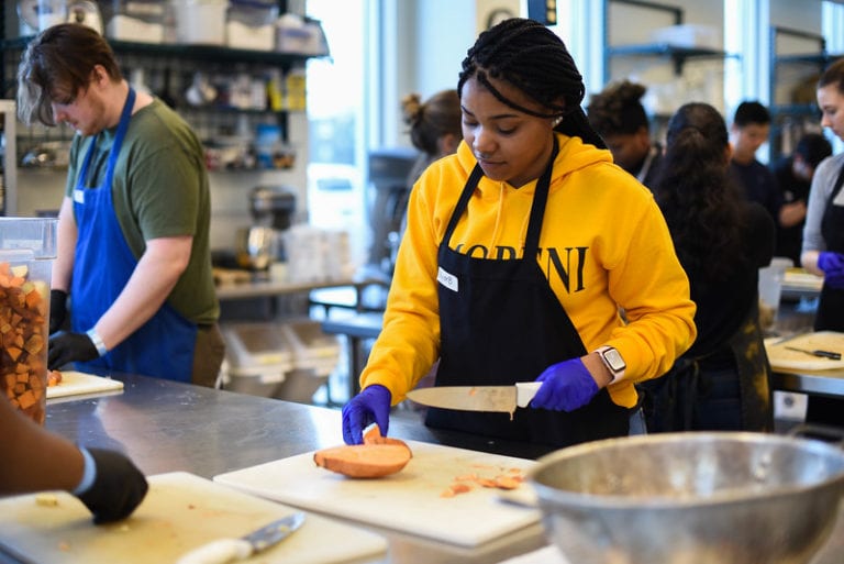 Belmont Students Volunteer at 10th Annual MLK Day of Service