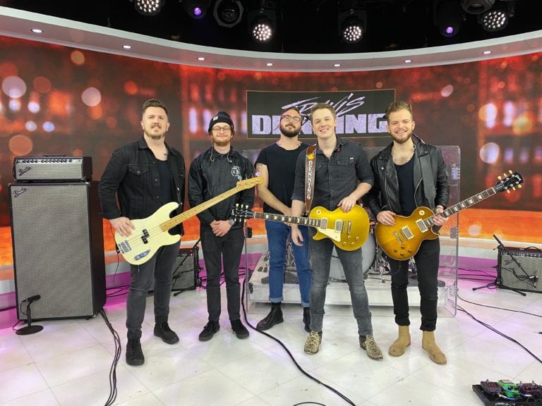 Davidson Plays Guitar for Travis Denning’s Performance on “Today with Hoda and Jenna”