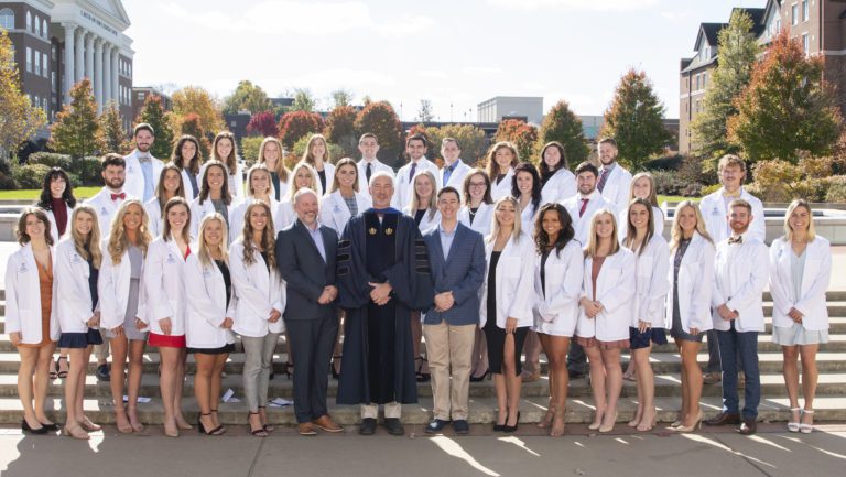 School of Physical Therapy Celebrates White Coat Ceremony