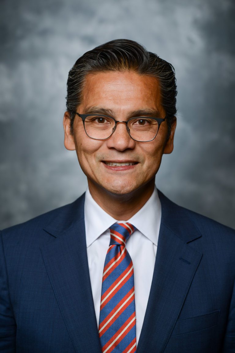 Bueno Named to Nashville Health Care Council’s 2022 Fellows Class