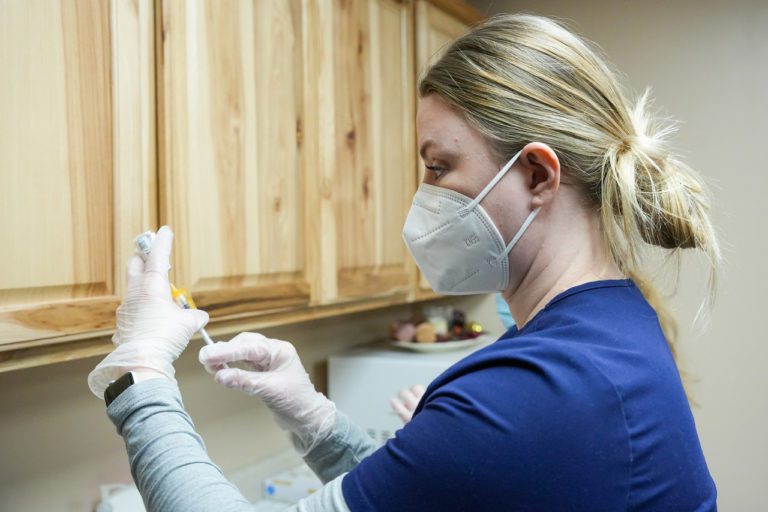 Pharmacy Alumna Katie Vandenberg Meets Needs of the Community through her Mobile Vaccination Pharmacy