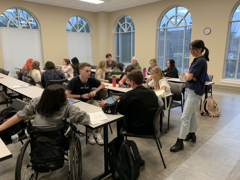 Curb College Hosts Deep Dive Workshop into Pop Rock A&R with Alumna Jeanette Porcello