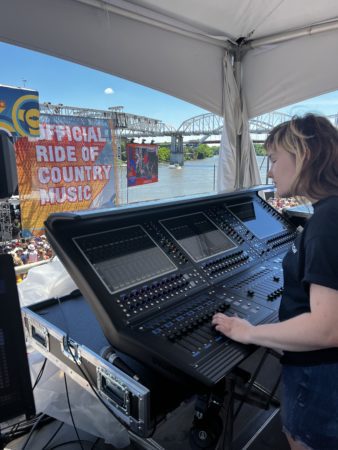 Pikul running sound at CMA Fest