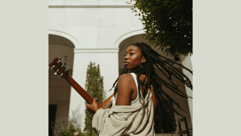 Sophomore Commercial Music Major Esther Okai-Tetteh Chosen to Study at Apple Creative Studios Nashville 